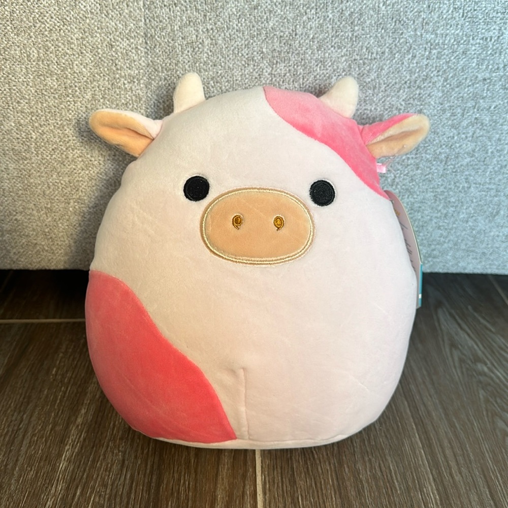 Squishmallow Reshma 8” Cow